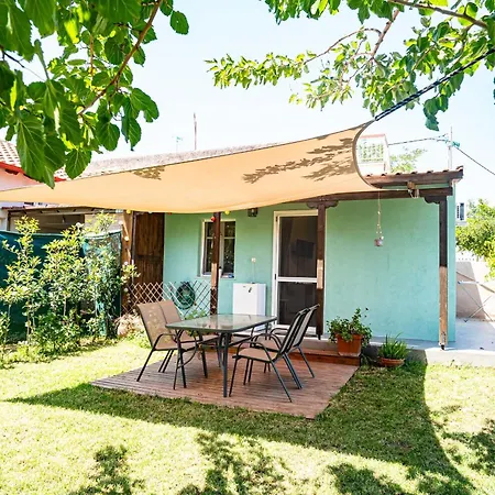 Garden Studio Feel Greek #x011 * Flogita