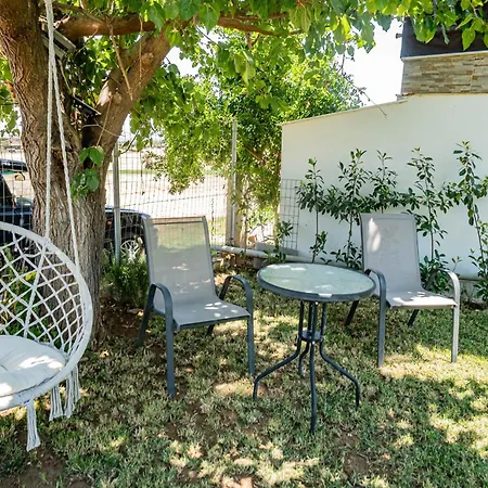 Garden Studio Feel Greek #x011 Appartement